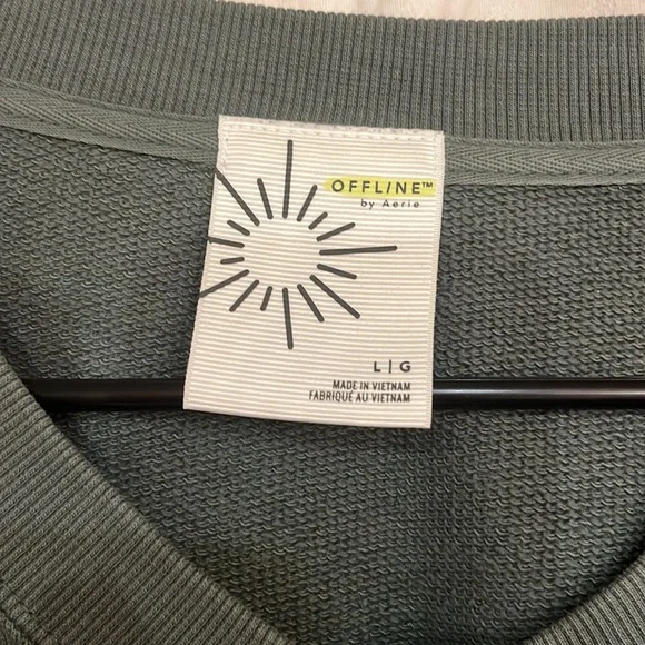 Offline by Aerie Cropped Throw-back V Neck Swratshirt - Picture 3 of 5